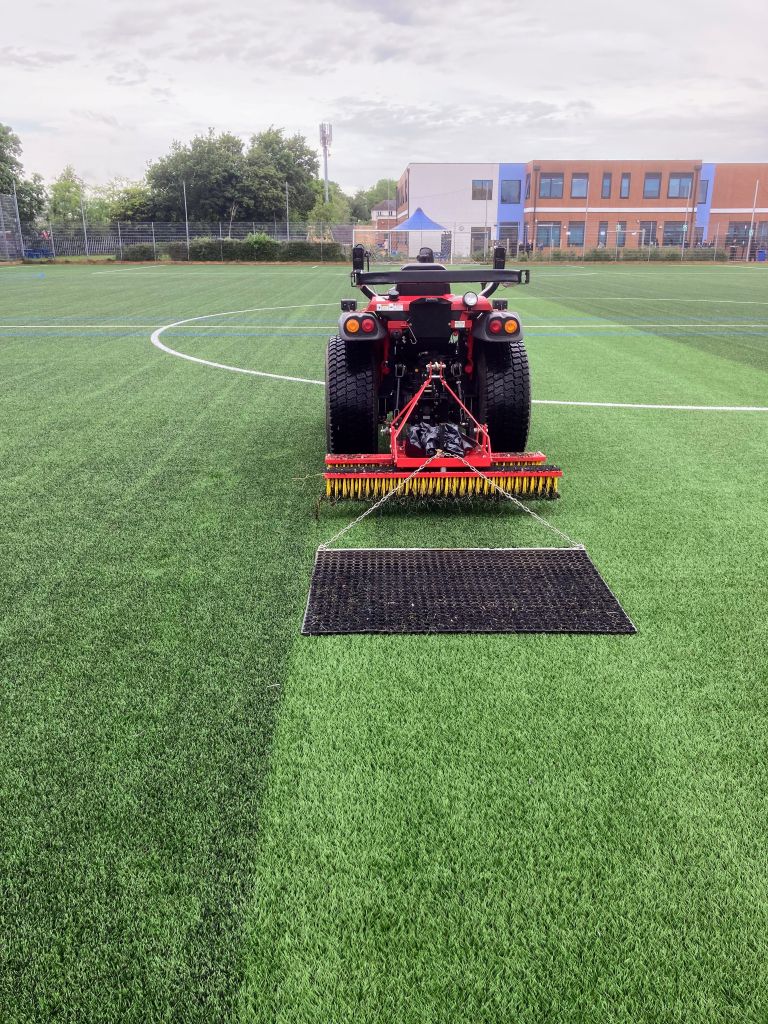 Maintenance of a 3G Pitch